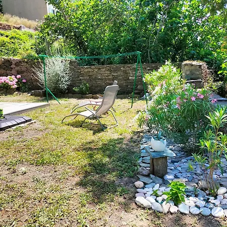 Logement Dans Une Maison Corse 아파트